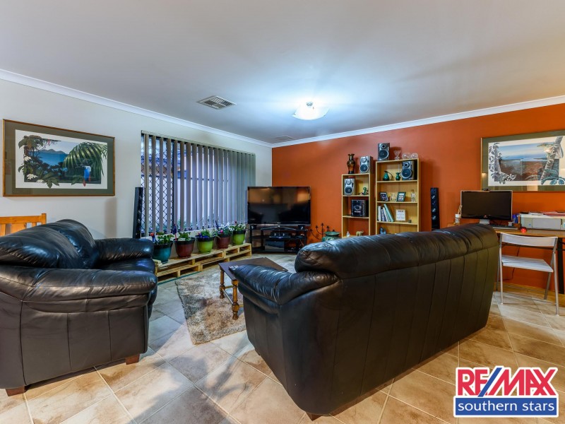 8 Tulip Way, East Cannington WA 6107
