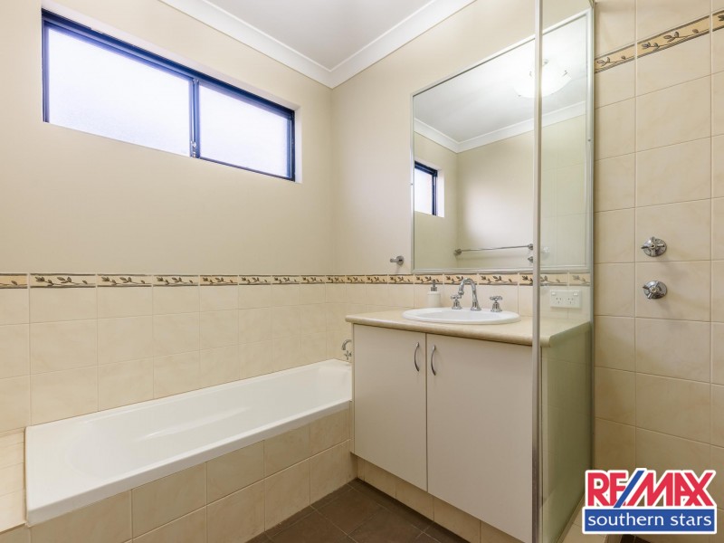 8 Tulip Way, East Cannington WA 6107