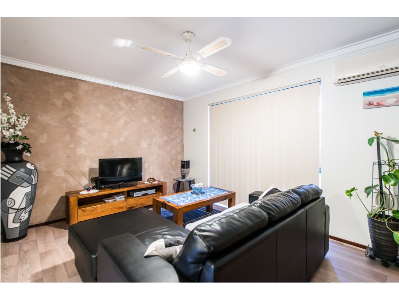 17/303 Wharf Street, Queens Park WA 6107