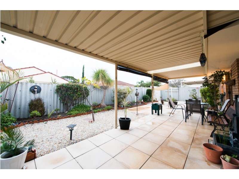 17/303 Wharf Street, Queens Park WA 6107