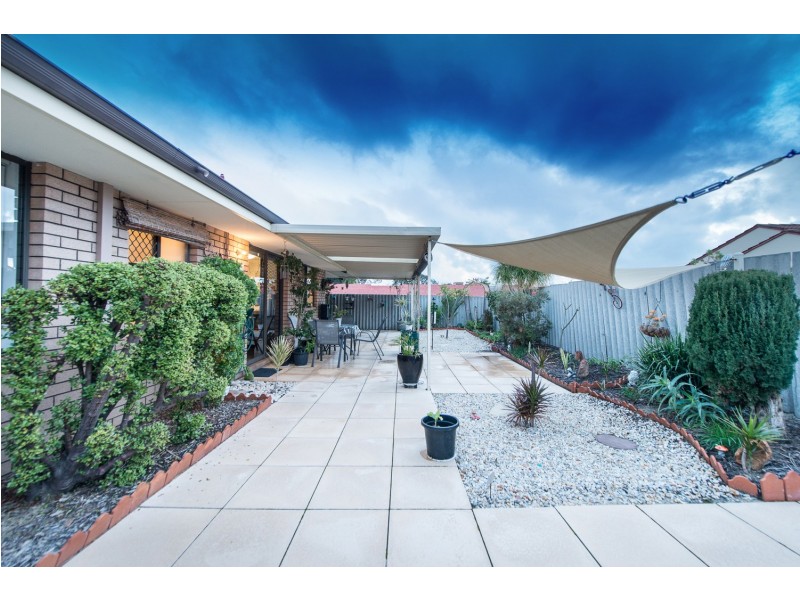 17/303 Wharf Street, Queens Park WA 6107