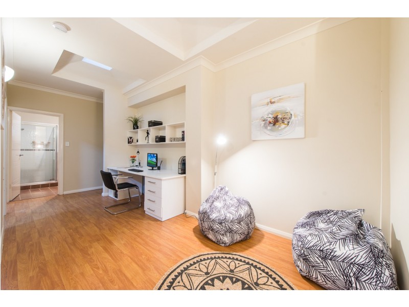 66 Russell Street, East Cannington WA 6107