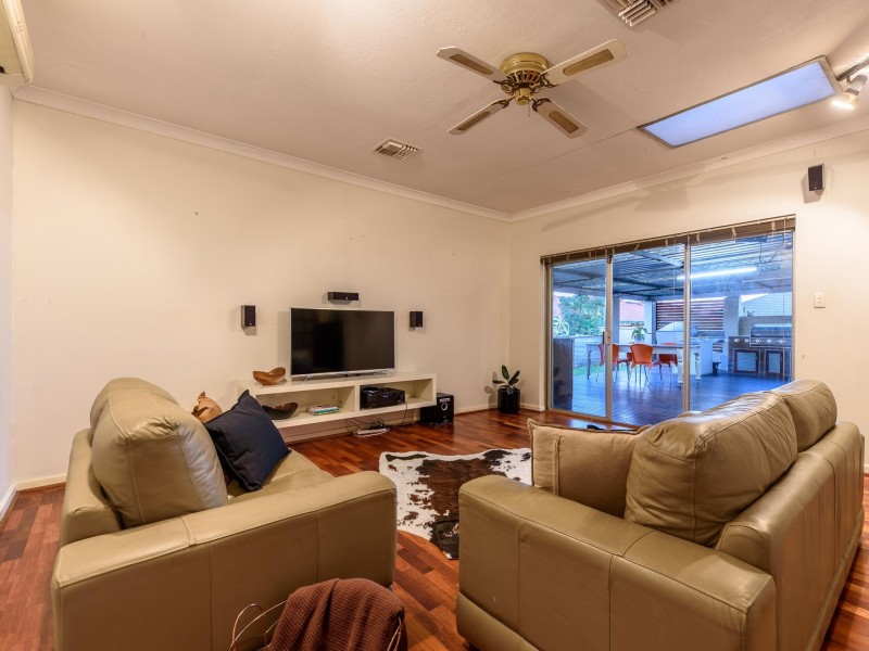 8A Doust Street, Cannington WA 6107