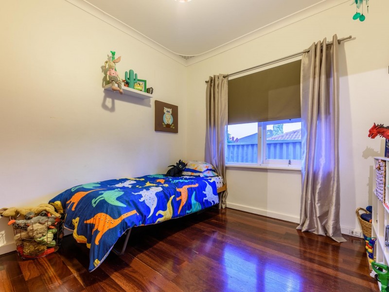 8A Doust Street, Cannington WA 6107