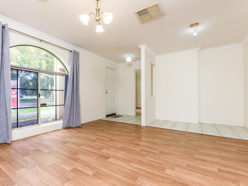 2a Fleming Avenue, Bentley WA 6102