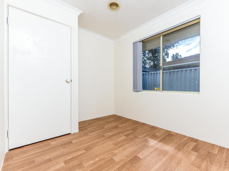 2a Fleming Avenue, Bentley WA 6102