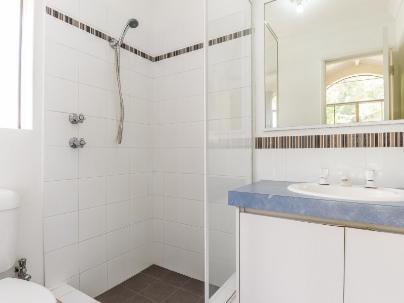 2a Fleming Avenue, Bentley WA 6102