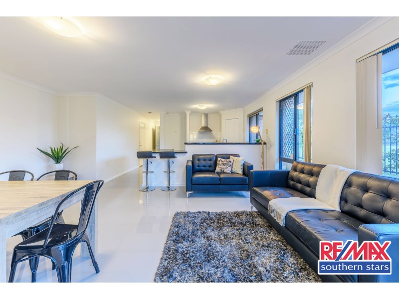 15 Darter Place, Queens Park WA 6107