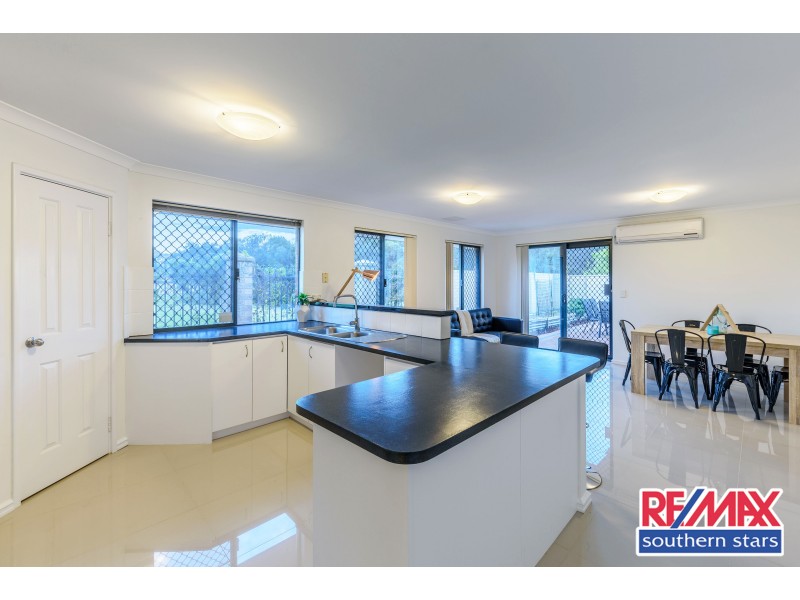 15 Darter Place, Queens Park WA 6107