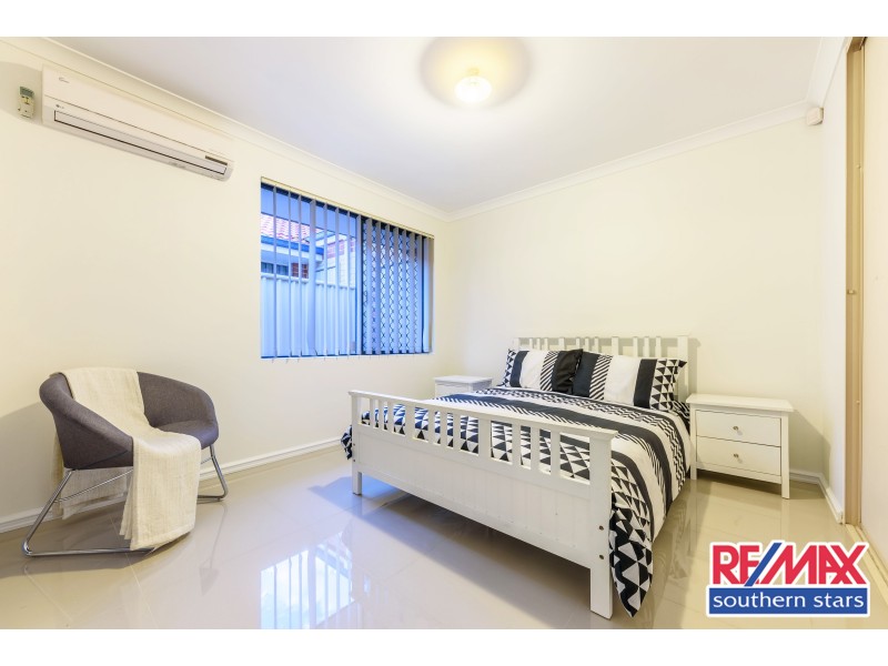 15 Darter Place, Queens Park WA 6107