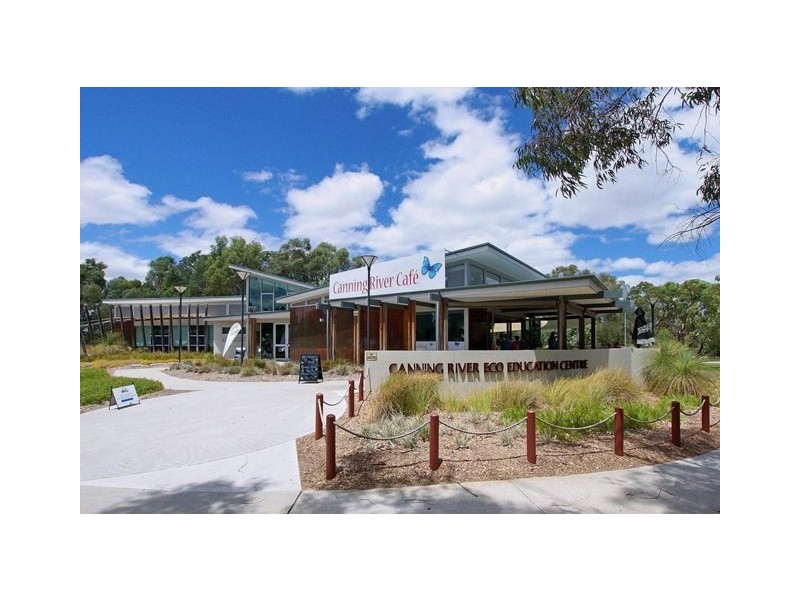 3/17 Civic Gardens, Cannington WA 6107