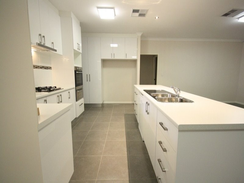 82B Lacey Street, Beckenham WA 6107