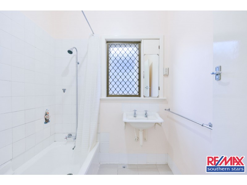 60 Redcliffe Street, East Cannington WA 6107