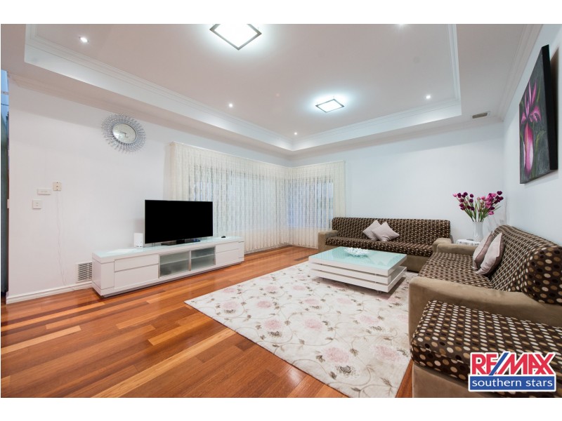 128 Station Street, East Cannington WA 6107