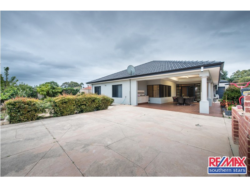 128 Station Street, East Cannington WA 6107