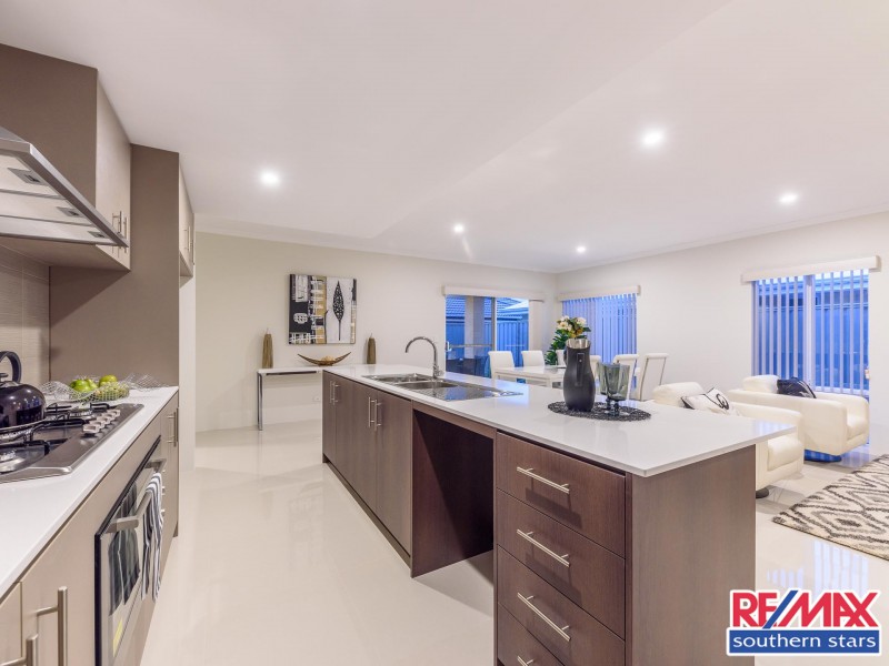 120c Thomas Street, Queens Park WA 6107