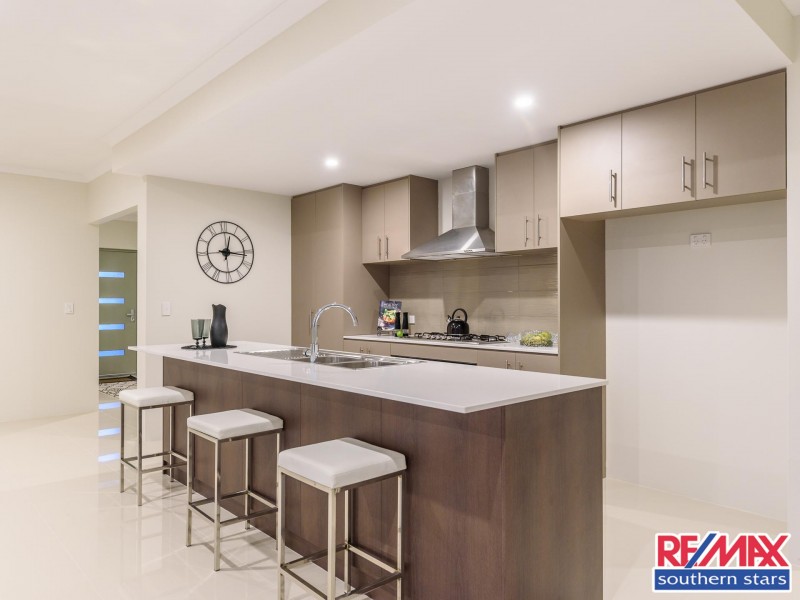 120c Thomas Street, Queens Park WA 6107