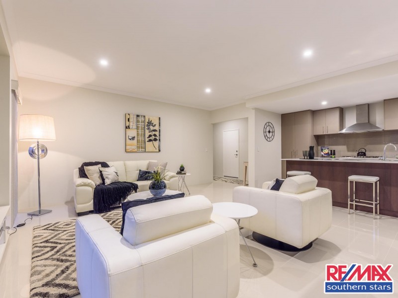 120c Thomas Street, Queens Park WA 6107