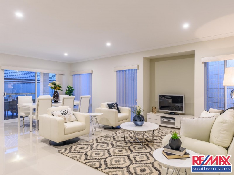 120c Thomas Street, Queens Park WA 6107