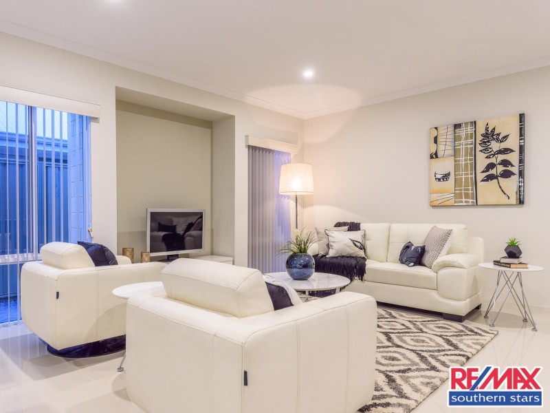 120c Thomas Street, Queens Park WA 6107