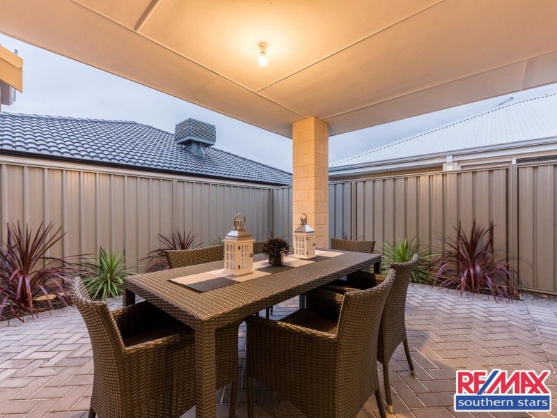 120c Thomas Street, Queens Park WA 6107