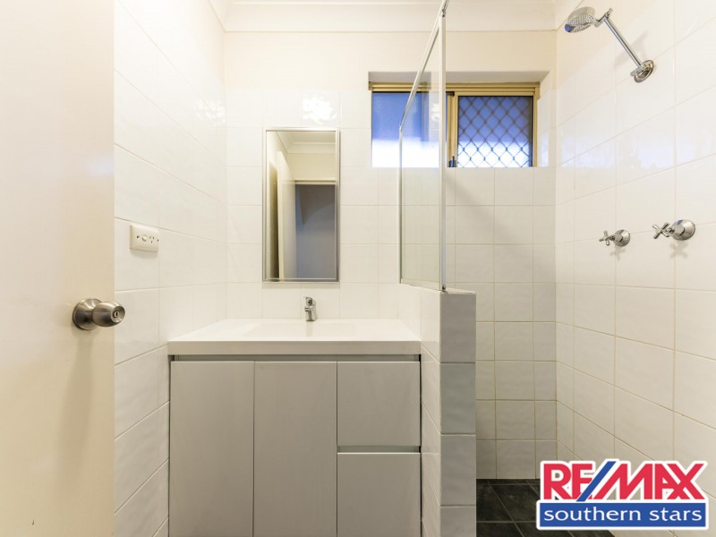 64 Dealy Close, Cannington WA 6107