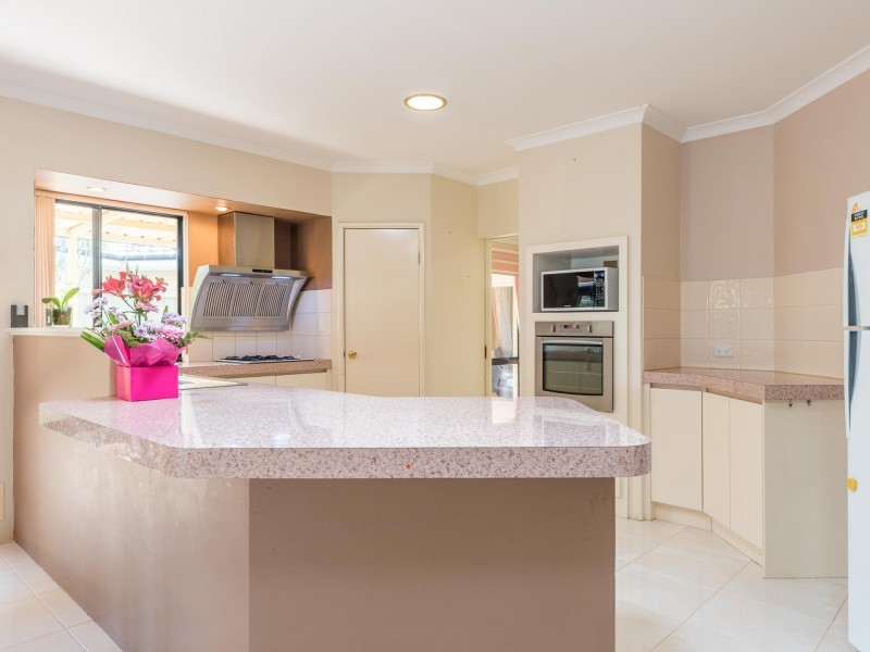 66 Folland Parade, Atwell WA 6164