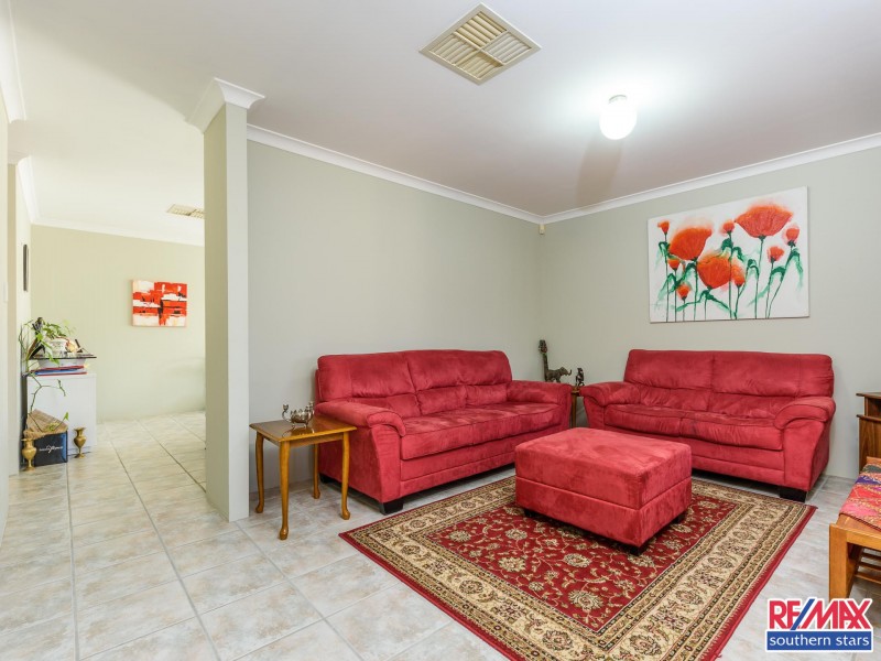 148 Hamilton Street, Queens Park WA 6107