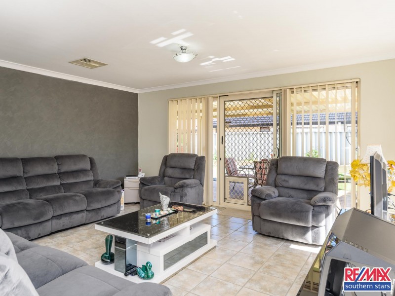 148 Hamilton Street, Queens Park WA 6107