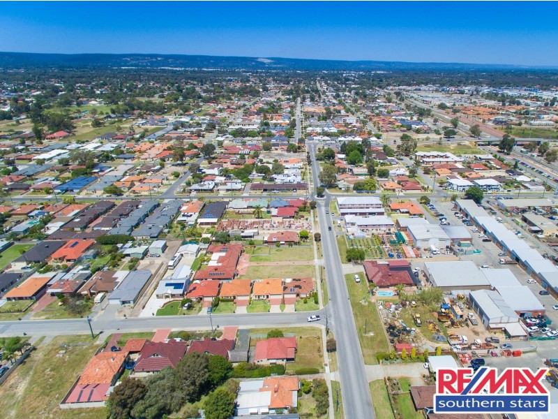 46 Renou Street, Queens Park WA 6107