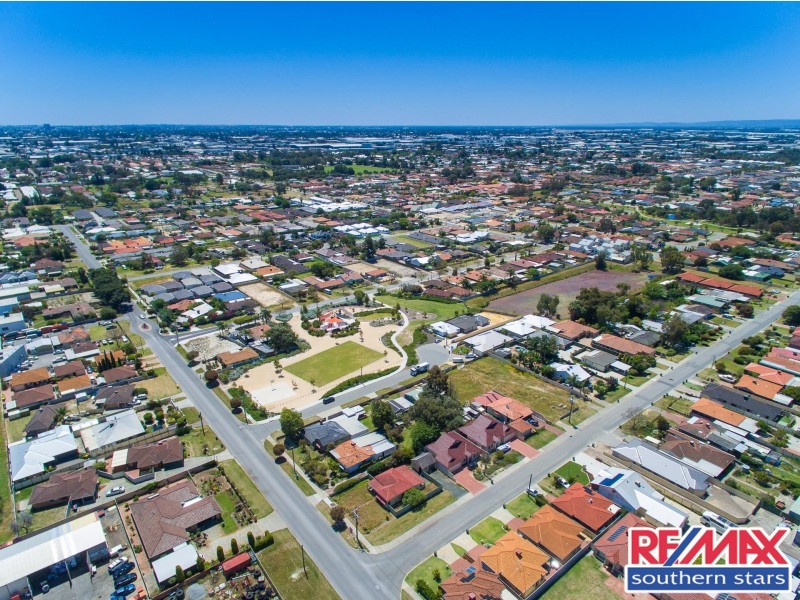 46 Renou Street, Queens Park WA 6107