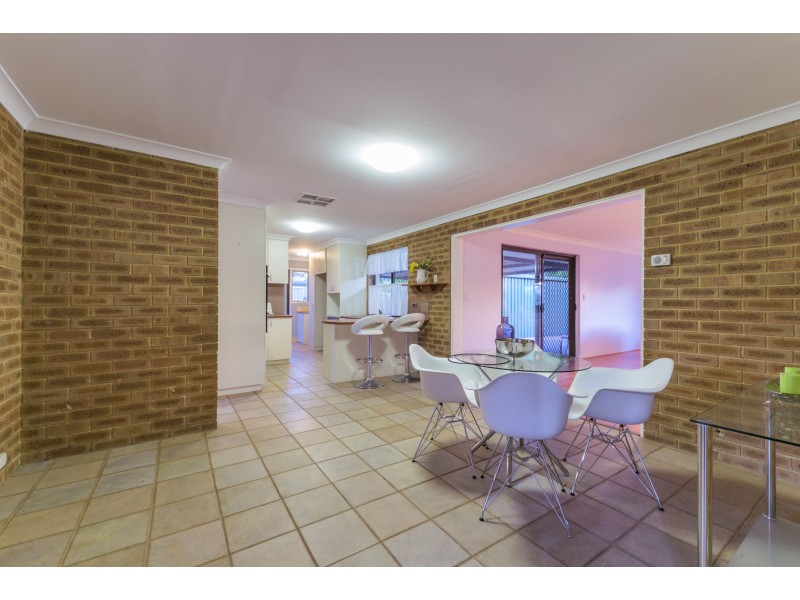 26 Dawson Avenue, Forrestfield WA 6058