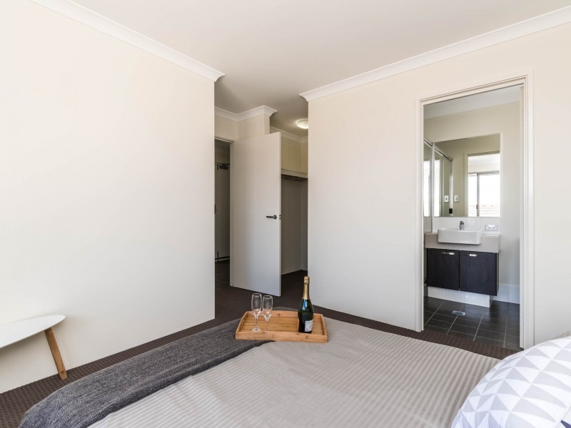 8/1 Henry Street, East Cannington WA 6107