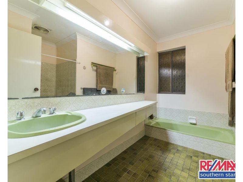 29 Carissa Way, Forrestfield WA 6058