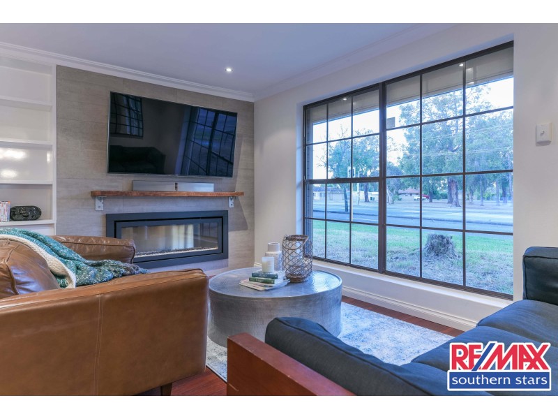 66 Grenadier Drive, Thornlie WA 6108