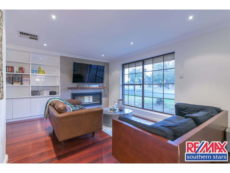 66 Grenadier Drive, Thornlie WA 6108