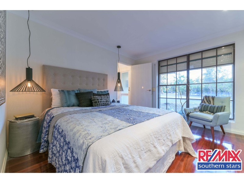 66 Grenadier Drive, Thornlie WA 6108