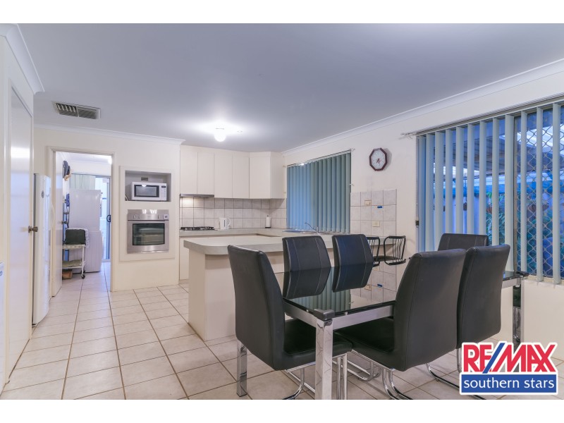 24 Beard Place, Queens Park WA 6107