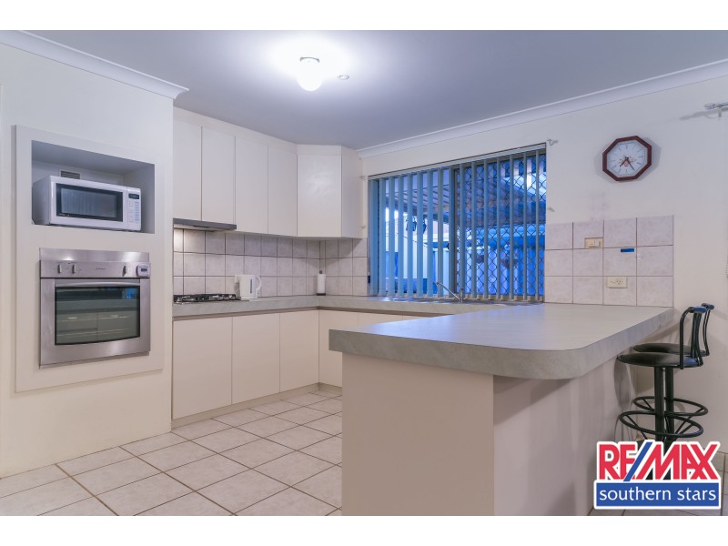 24 Beard Place, Queens Park WA 6107