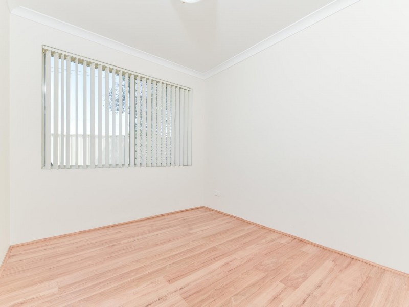 1/2 Arthur Street, Cannington WA 6107