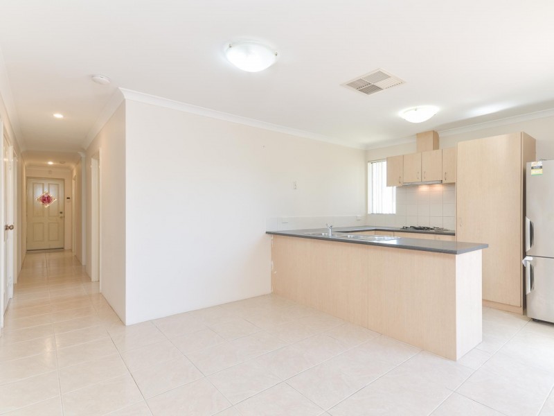 1/2 Arthur Street, Cannington WA 6107