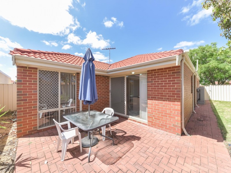 1/2 Arthur Street, Cannington WA 6107