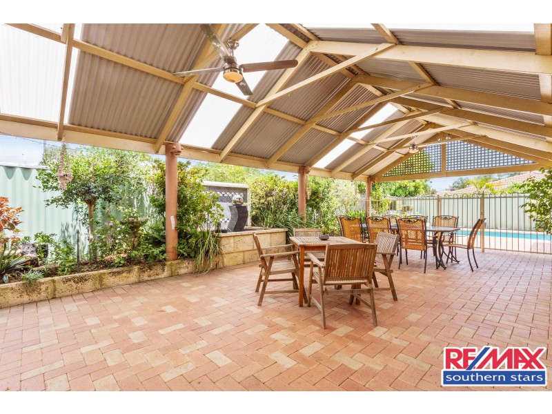 13 Sellen Court, Leeming WA 6149