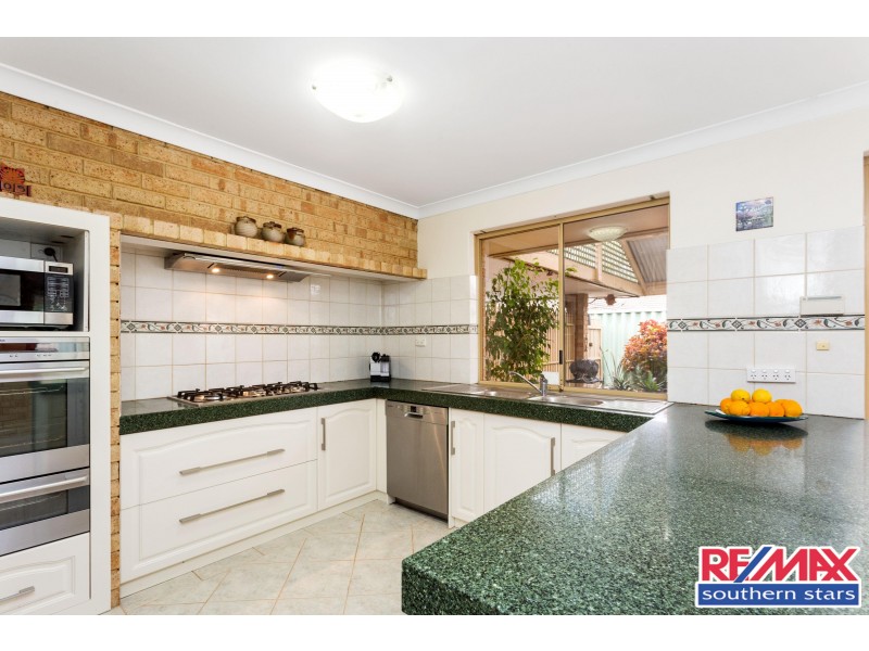13 Sellen Court, Leeming WA 6149