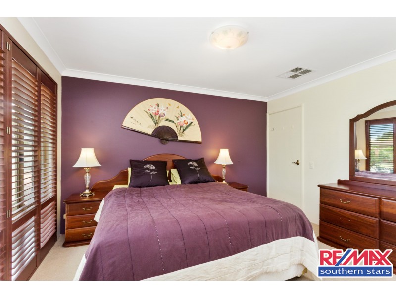 13 Sellen Court, Leeming WA 6149