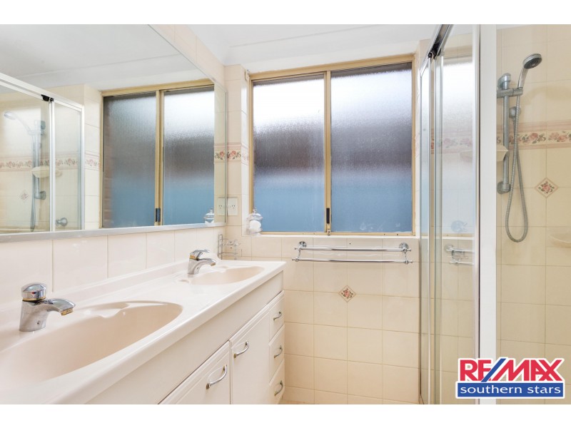 13 Sellen Court, Leeming WA 6149