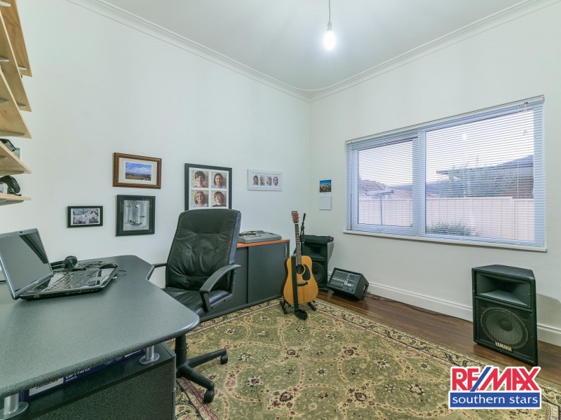 97 Mallard Way, Cannington WA 6107