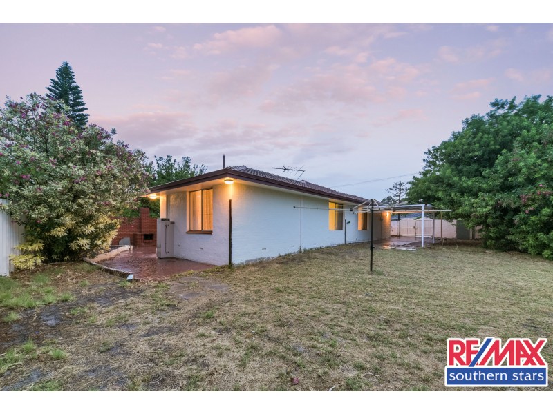 10 Leybourne Street, Thornlie WA 6108