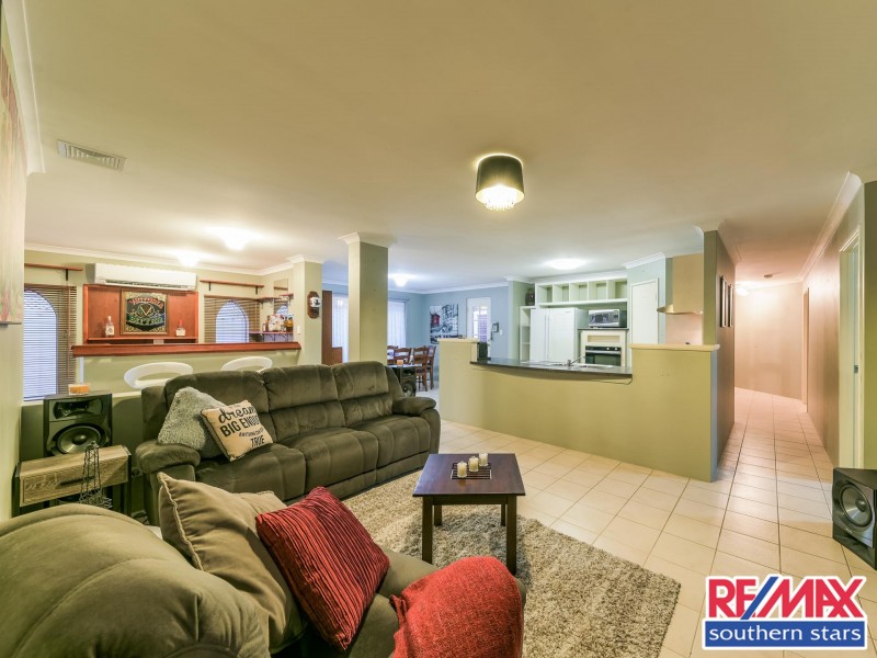 40 Magma Road, Wattle Grove WA 6107