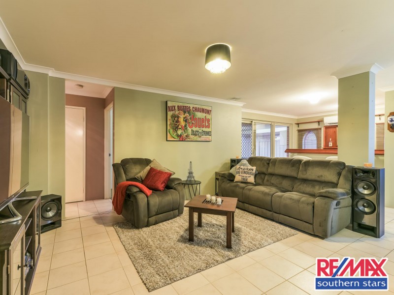 40 Magma Road, Wattle Grove WA 6107